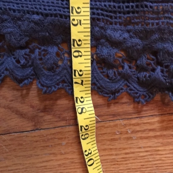 V Cristina Women’s BlouseTop L Open front with single button closure Lace Trim - Picture 10 of 10